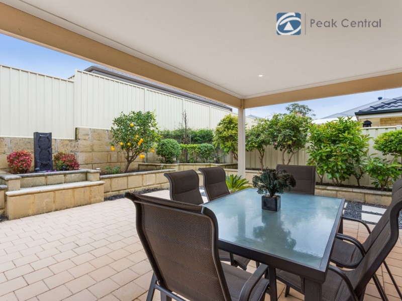 5 Correa Pass, Success WA 6164