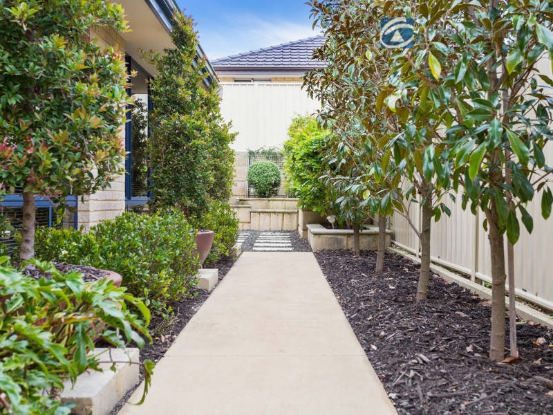 5 Correa Pass, Success WA 6164