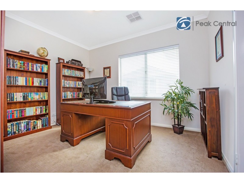 59 Baler Court, Hammond Park WA 6164