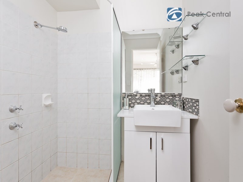 12 Hedges Retreat, Atwell WA 6164