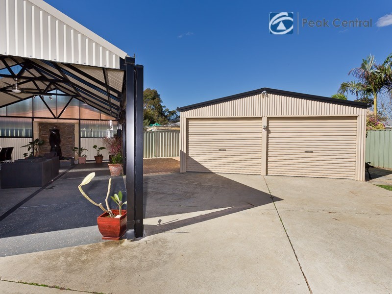 12 Hedges Retreat, Atwell WA 6164