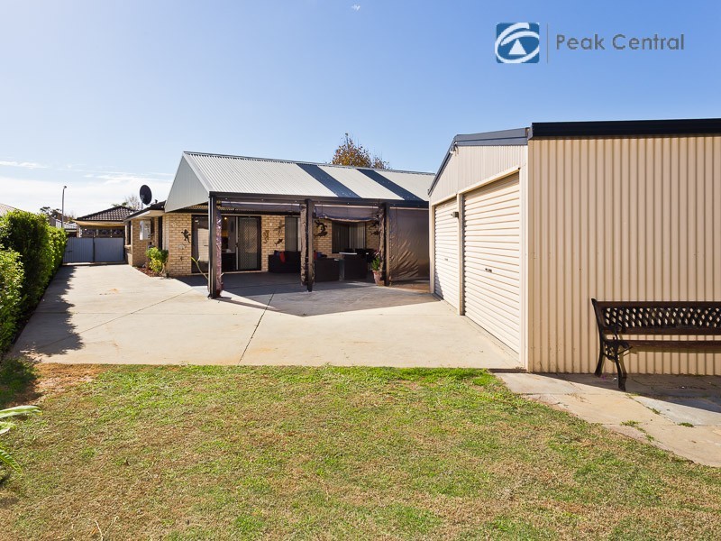 12 Hedges Retreat, Atwell WA 6164