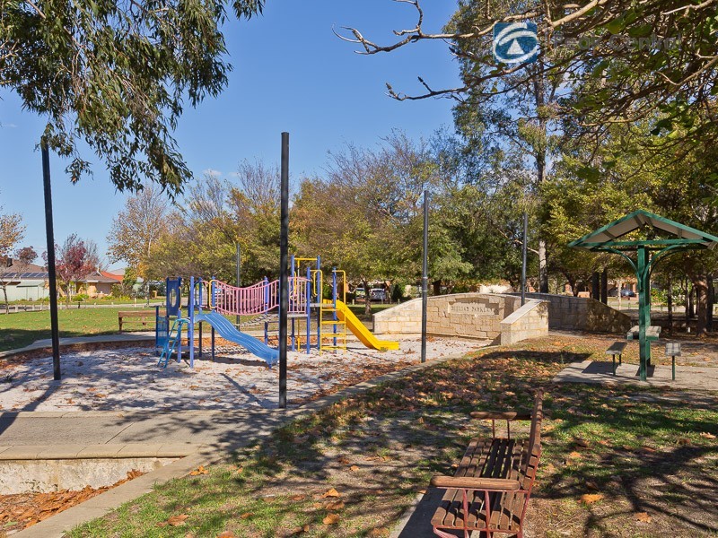 12 Hedges Retreat, Atwell WA 6164