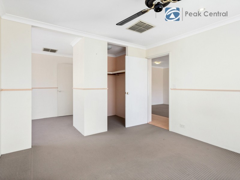 16 Rossell Place, Atwell WA 6164