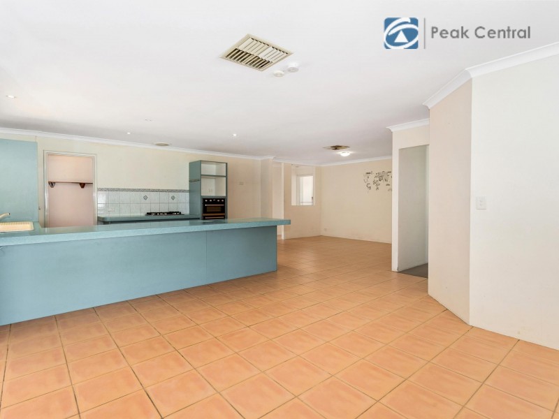 16 Rossell Place, Atwell WA 6164