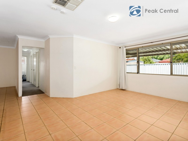 16 Rossell Place, Atwell WA 6164