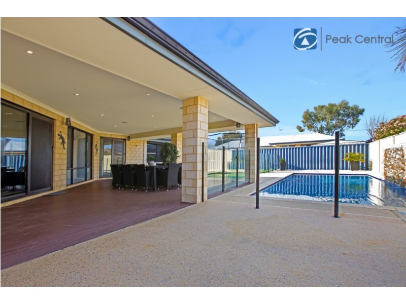 6 Repose Terrace, Atwell WA 6164