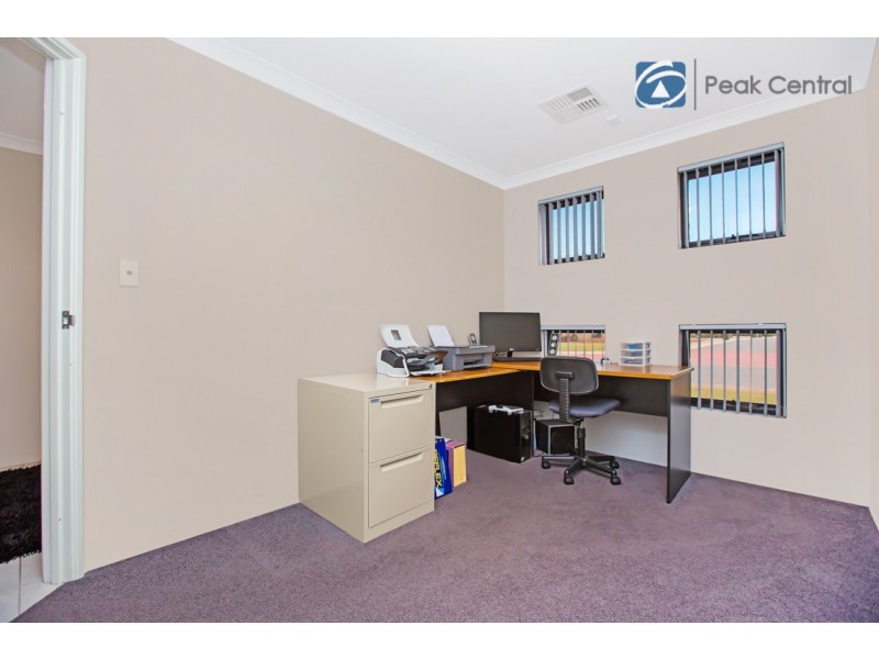 6 Repose Terrace, Atwell WA 6164