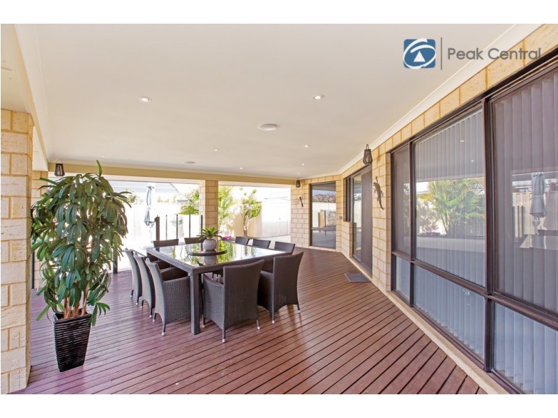 6 Repose Terrace, Atwell WA 6164
