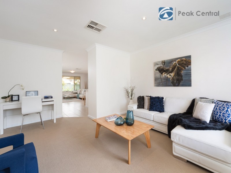 18 Folland Parade, Atwell WA 6164