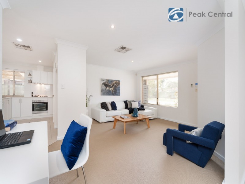 18 Folland Parade, Atwell WA 6164