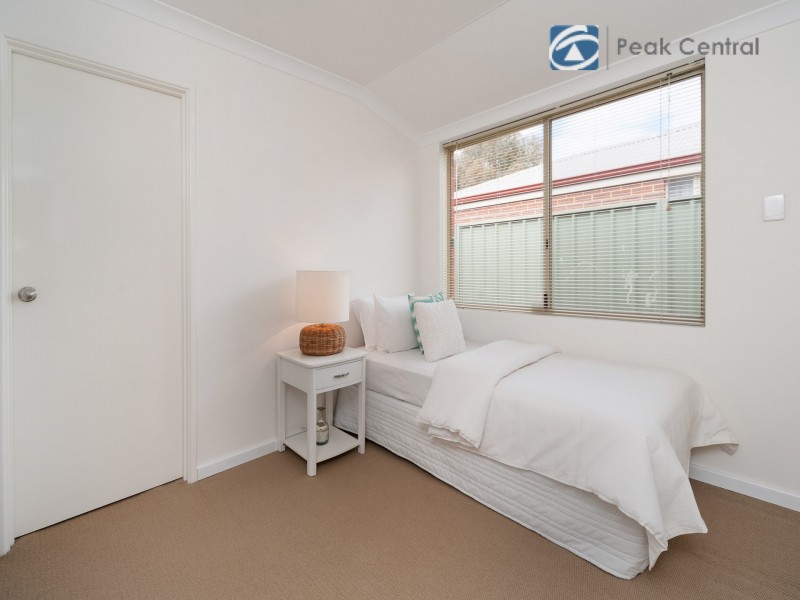 18 Folland Parade, Atwell WA 6164