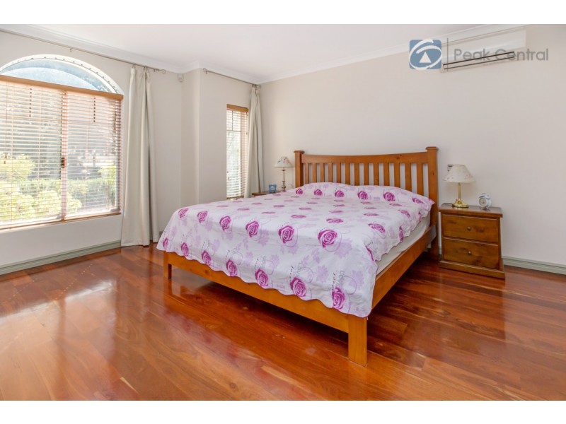 15 Charnley Bend, Success WA 6164