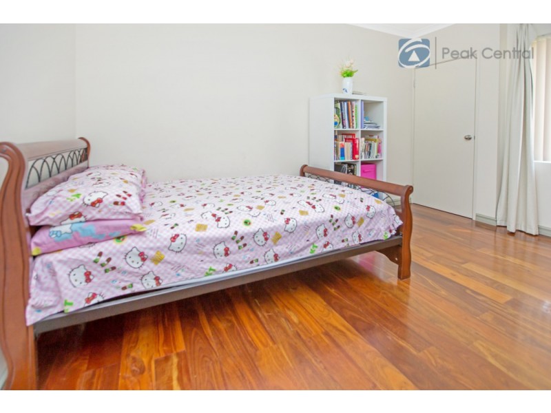 15 Charnley Bend, Success WA 6164