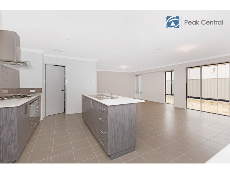 12 Tetbury Way, Wellard WA 6170