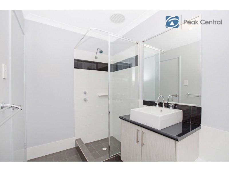 12 Tetbury Way, Wellard WA 6170