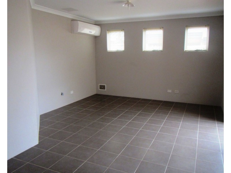 16 Peppermint Gardens, Aubin Grove WA 6164