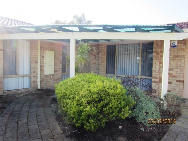 7 Camphor Close, South Lake WA 6164
