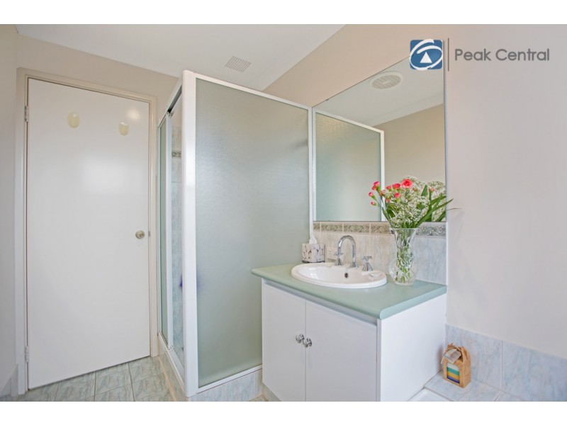 5 Boogalla Court, South Lake WA 6164