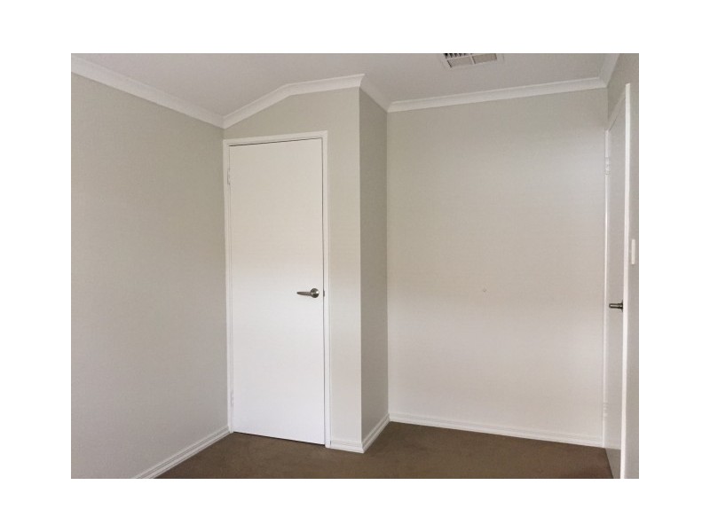 19 Lombe Gardens, Atwell WA 6164