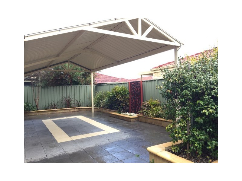 19 Lombe Gardens, Atwell WA 6164