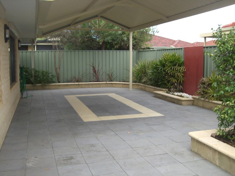 19 Lombe Gardens, Atwell WA 6164