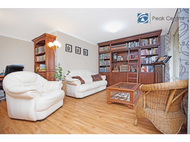 38 St Claire Gardens, Atwell WA 6164