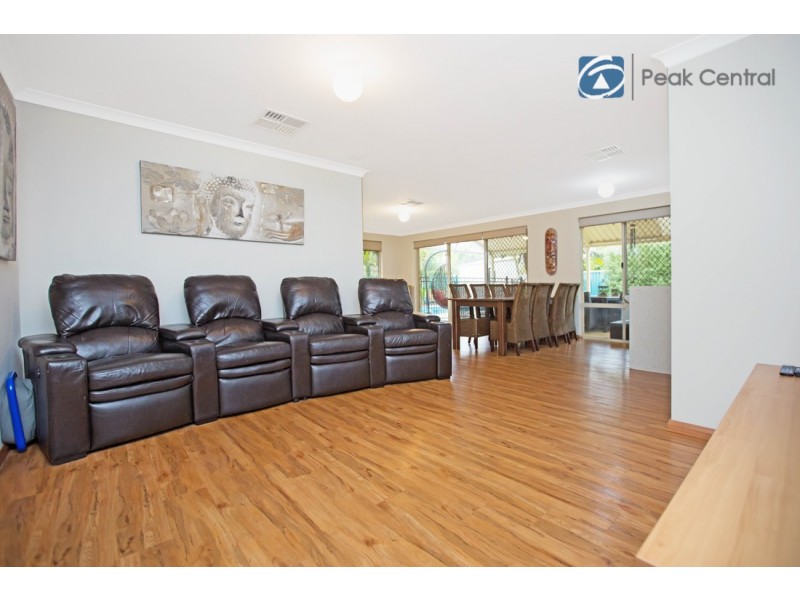 38 St Claire Gardens, Atwell WA 6164
