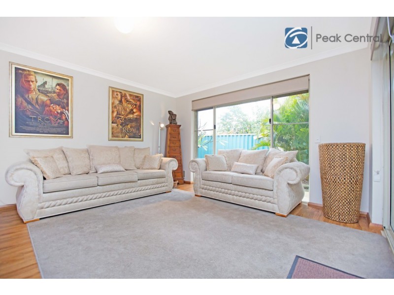 38 St Claire Gardens, Atwell WA 6164