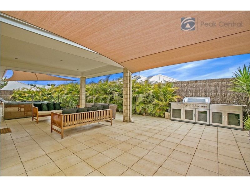 12 Araluen Bend, Aubin Grove WA 6164