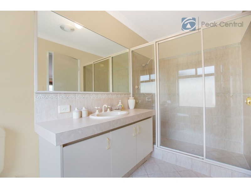 3 Marav Court, Success WA 6164