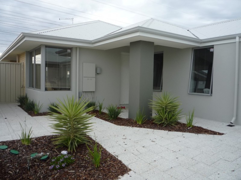 17/27 Barfield Road, Hammond Park WA 6164