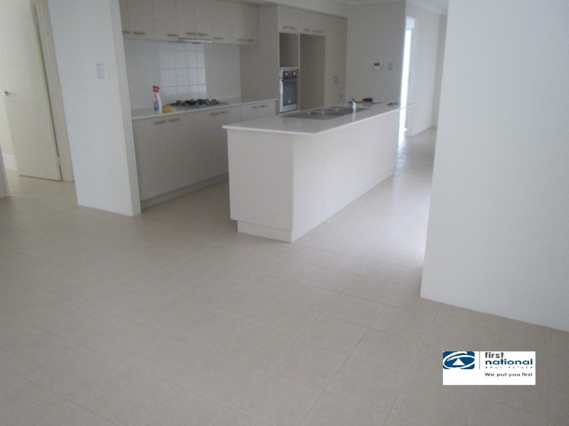 17/27 Barfield Road, Hammond Park WA 6164