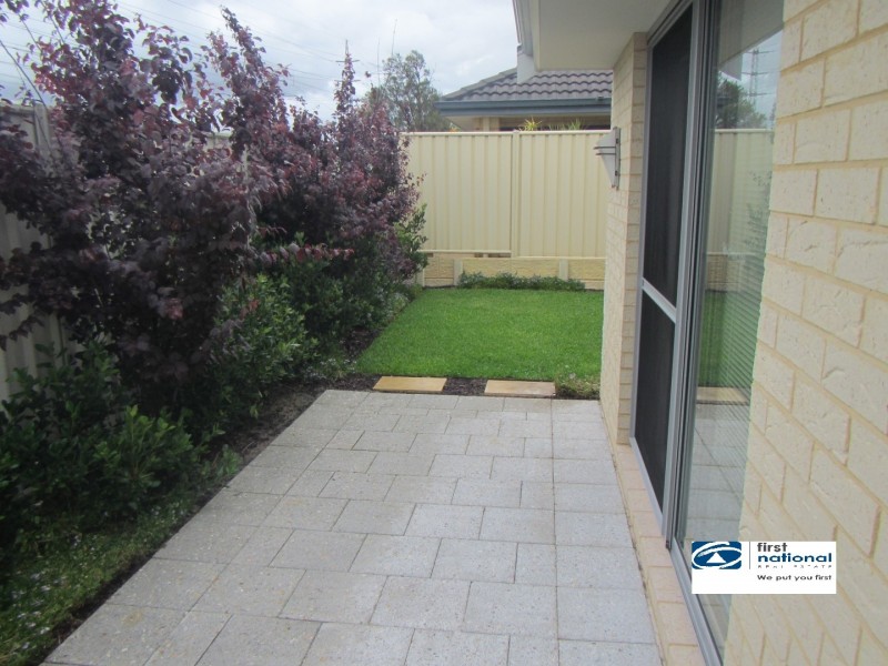 17/27 Barfield Road, Hammond Park WA 6164