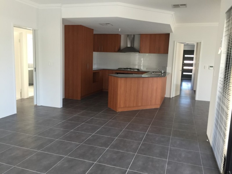 23 Parkway Road, Bibra Lake WA 6163