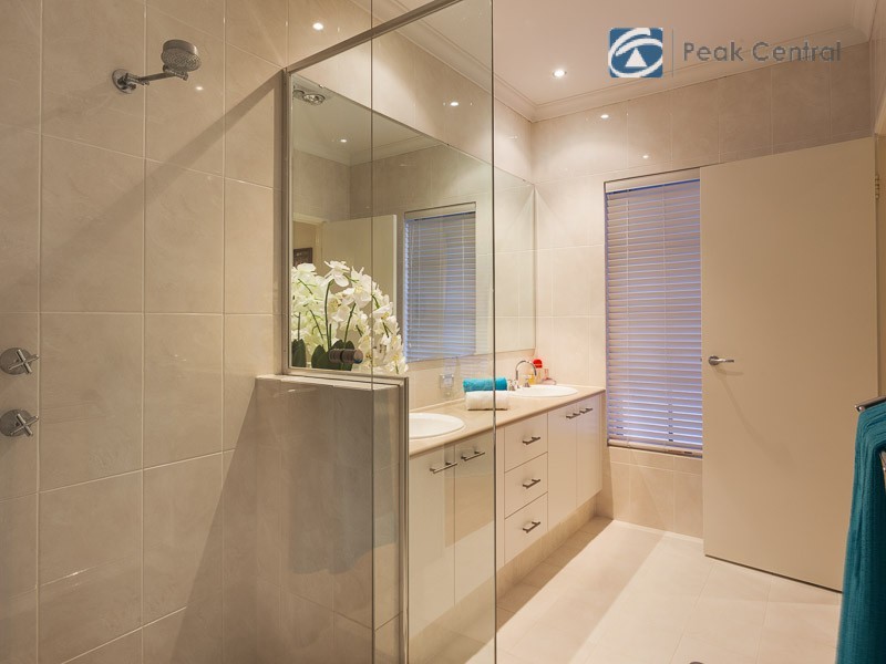 9 Cukela Loop, Atwell WA 6164