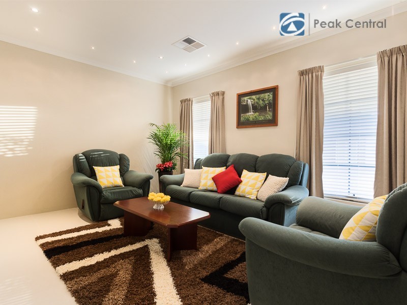 9 Cukela Loop, Atwell WA 6164