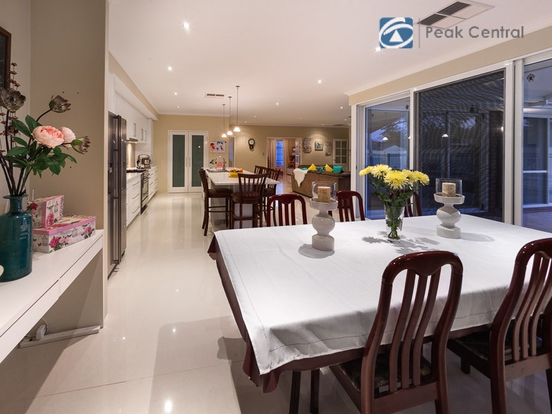 9 Cukela Loop, Atwell WA 6164