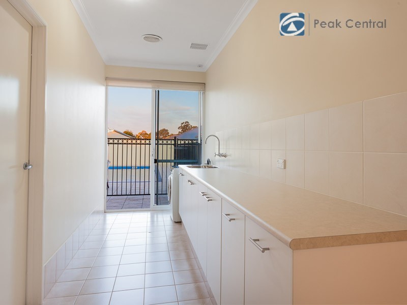 9 Cukela Loop, Atwell WA 6164