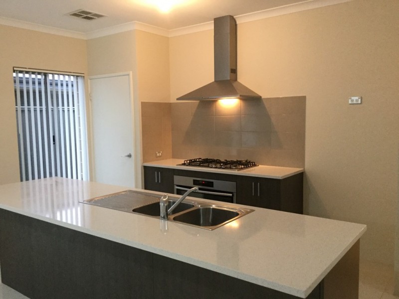 14 Ellsworth Road, Wellard WA 6170