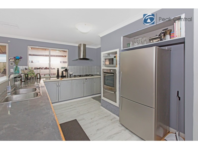 1 Marav Court, Success WA 6164