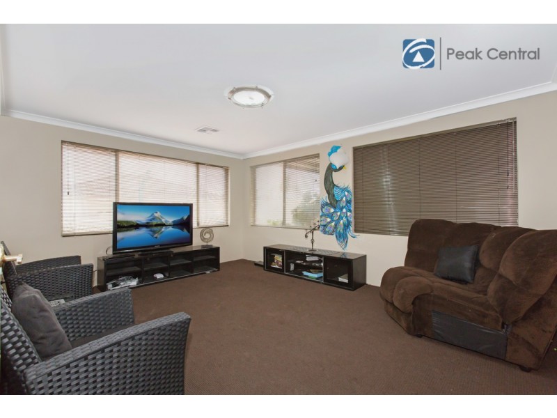 1 Marav Court, Success WA 6164