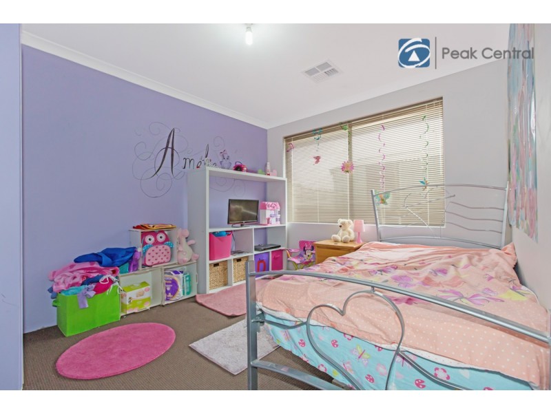 1 Marav Court, Success WA 6164