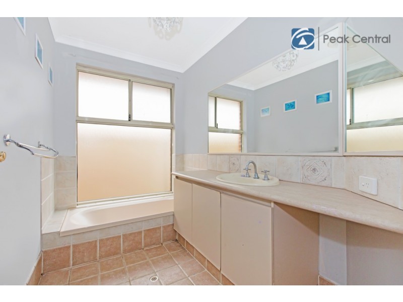 1 Marav Court, Success WA 6164