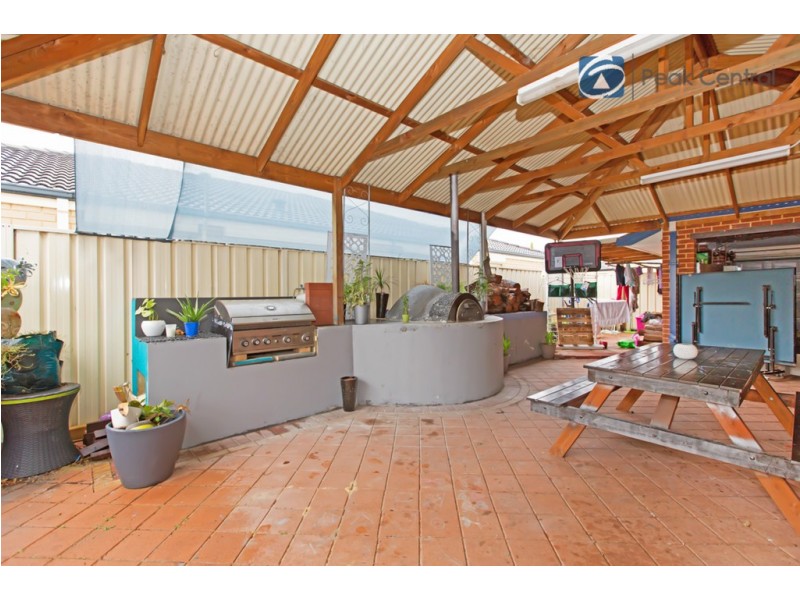 1 Marav Court, Success WA 6164