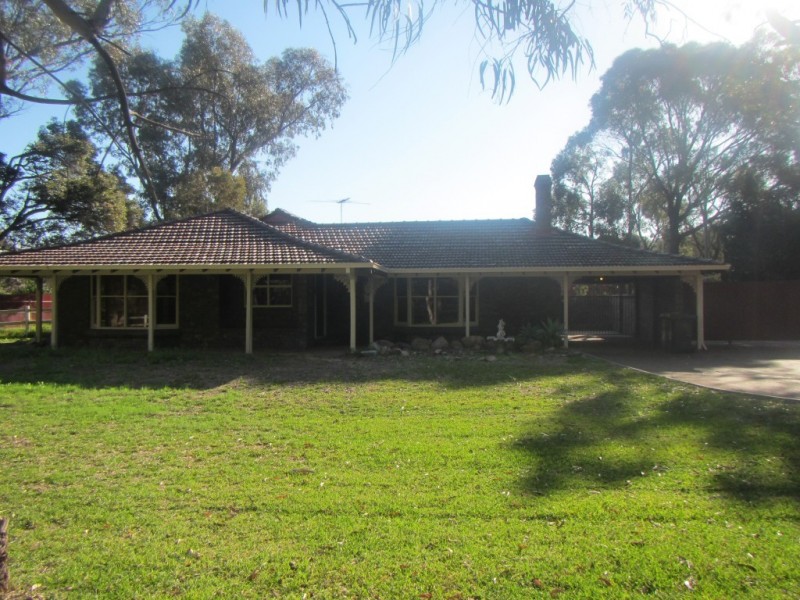 129 Lorimer Road, Munster WA 6166