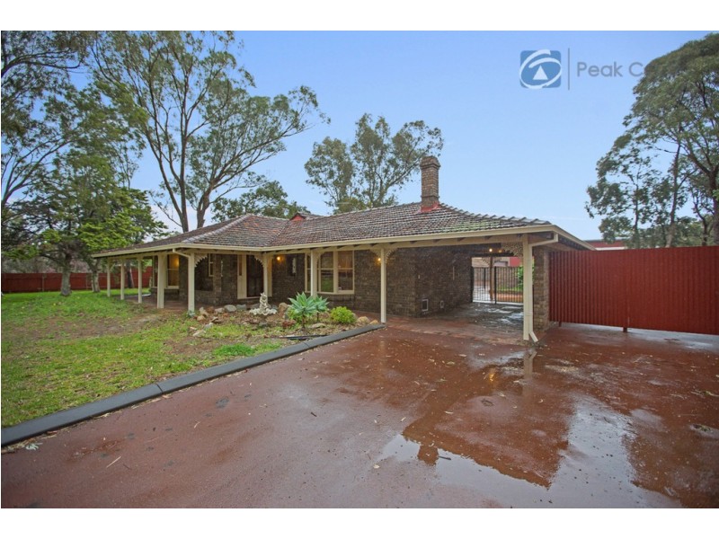 129 Lorimer Road, Munster WA 6166