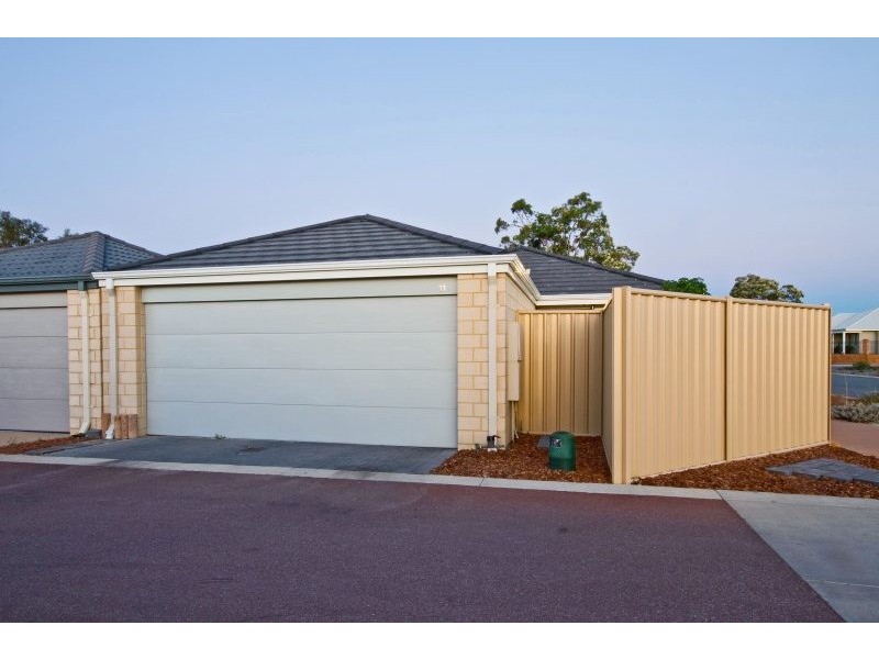 11 Timms Lane, Hammond Park WA 6164