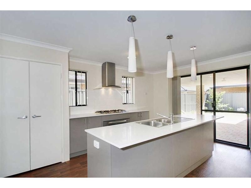 20 Archdale Loop, Piara Waters WA 6112