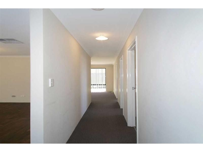 20 Archdale Loop, Piara Waters WA 6112